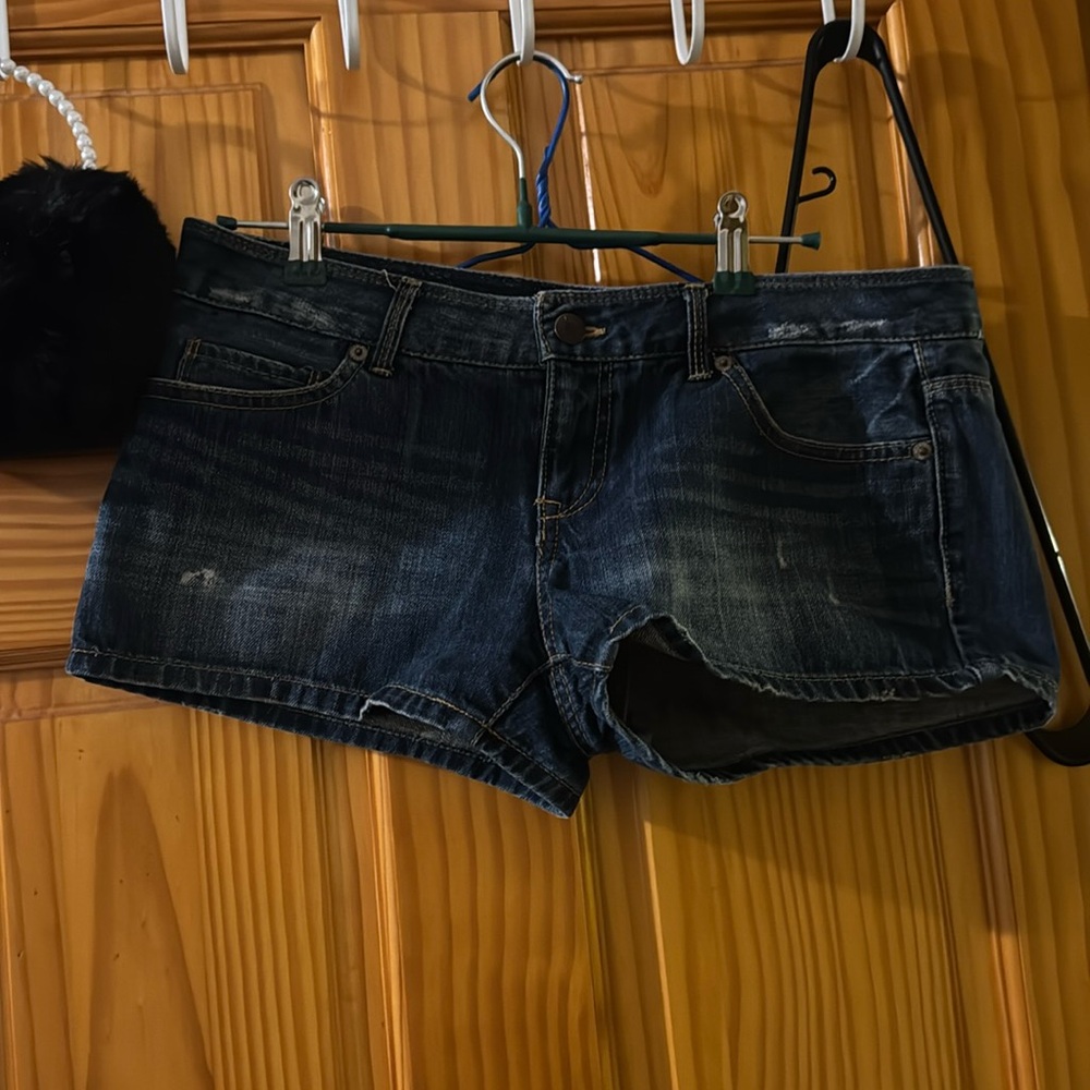 Women short